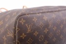 Louis Vuitton Neverfull MM thumbnail