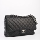 CHANEL MAXI FLAP (2009) – ELEGANT OG ROMSLIG KLASSIKER thumbnail