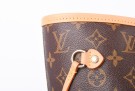 Louis Vuitton Neverfull MM thumbnail