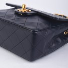 CHANEL MINI FLAP (1989) – KOMPAKT OG TIDLØS ELEGANSE thumbnail