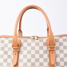 Louis Vuitton Berkeley 2009 – Strukturert og elegant thumbnail