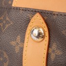 Louis Vuitton Retiro (2011) – elegant veske i Monogram thumbnail