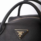 Prada Vitello Daino, sort skinn thumbnail