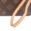 Louis Vuitton Pouch (2015) – klassisk clutch i Monogram canvas thumbnail