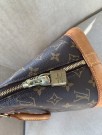 Louis Vuitton Alma thumbnail