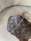 Louis Vuitton Totally MM thumbnail