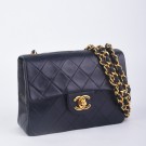 CHANEL MINI FLAP (1989) – KOMPAKT OG TIDLØS ELEGANSE thumbnail