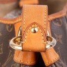 Louis Vuitton Galliera (2009) – elegant hobo i Monogram canvas thumbnail