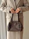 Louis Vuitton Revington (2011) – klassisk veske i Damier Ebene thumbnail