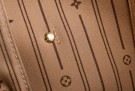 Louis Vuitton Neverfull MM thumbnail