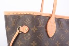 Louis Vuitton Neverfull MM thumbnail