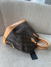 Louis Vuitton Alma  thumbnail
