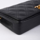 CHANEL CLASSIC FLAP (1980) – IKONISK LUKSUS MED TIDLØST UTTRYKK thumbnail