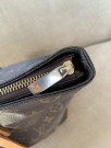 Louis Vuitton Cabas Mezzo thumbnail