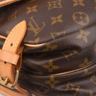 LOUIS VUITTON SAUMUR 30 (1991) – DOBBELSIDIG OG FUNKSJONELL VINTAGEKLASSIKER thumbnail