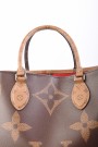 Louis Vuitton On The Go GM thumbnail