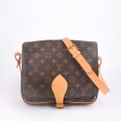 Louis Vuitton Cartouchière (1991) – Vintage eleganse i perfekt hverdagsformat thumbnail