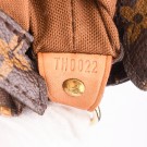 Louis Vuitton Cabas Mezzo thumbnail