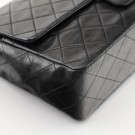 Chanel Classic Flap (1991) – ikonisk veske i sort lammeskinn thumbnail