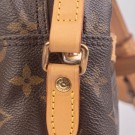 Louis Vuitton Trocadéro (1999) – klassisk crossbody i Monogram thumbnail