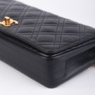 CHANEL CLASSIC FLAP (1980) – IKONISK LUKSUS MED TIDLØST UTTRYKK thumbnail