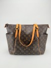 Louis Vuitton Totally MM thumbnail