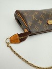 Louis Vuitton Eva Clutch thumbnail