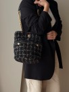Chanel Wool Tweed Bag (2021) – klassisk veske i tweed thumbnail