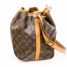 LOUIS VUITTON Petit Noe thumbnail