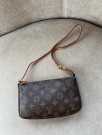 Louis Vuitton Pochette thumbnail