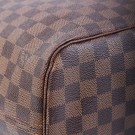 Louis Vuitton Neverfull MM thumbnail