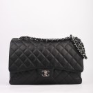 CHANEL MAXI FLAP (2009) – ELEGANT OG ROMSLIG KLASSIKER thumbnail