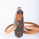 Louis Vuitton Pochette thumbnail