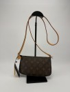 Louis Vuitton Pochette thumbnail