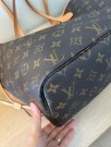 Louis Vuitton Neverfull MM thumbnail