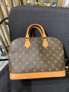 Louis Vuitton Alma thumbnail