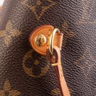 Louis Vuitton Neverfull MM (2015) – ikonisk tote i Monogram canvas thumbnail