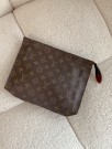Louis Vuitton Toiletry Str 26 thumbnail