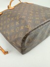 Louis Vuitton Neverfull MM thumbnail
