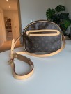 Louis Vuitton Senlis thumbnail