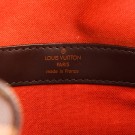 LOUIS VUITTON NAVIGLIO (2004) – PRAKTISK OG MODERNE CROSSBODY thumbnail