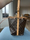 LOUIS VUITTON PETIT NOE thumbnail