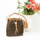 LOUIS VUITTON PETIT NOE thumbnail