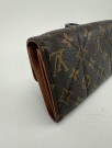 Louis Vuitton Wallet thumbnail