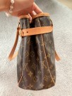 Louis Vuitton Batignolles  thumbnail