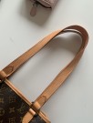 Louis Vuitton Batignolles Vertical  thumbnail