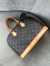 Louis Vuitton Alma thumbnail