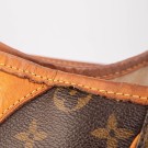 Louis Vuitton Galliera (2009) – elegant hobo i Monogram canvas thumbnail