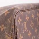 Louis Vuitton Neverfull MM (2015) – ikonisk tote i Monogram canvas thumbnail