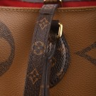 Louis Vuitton On The Go GM thumbnail